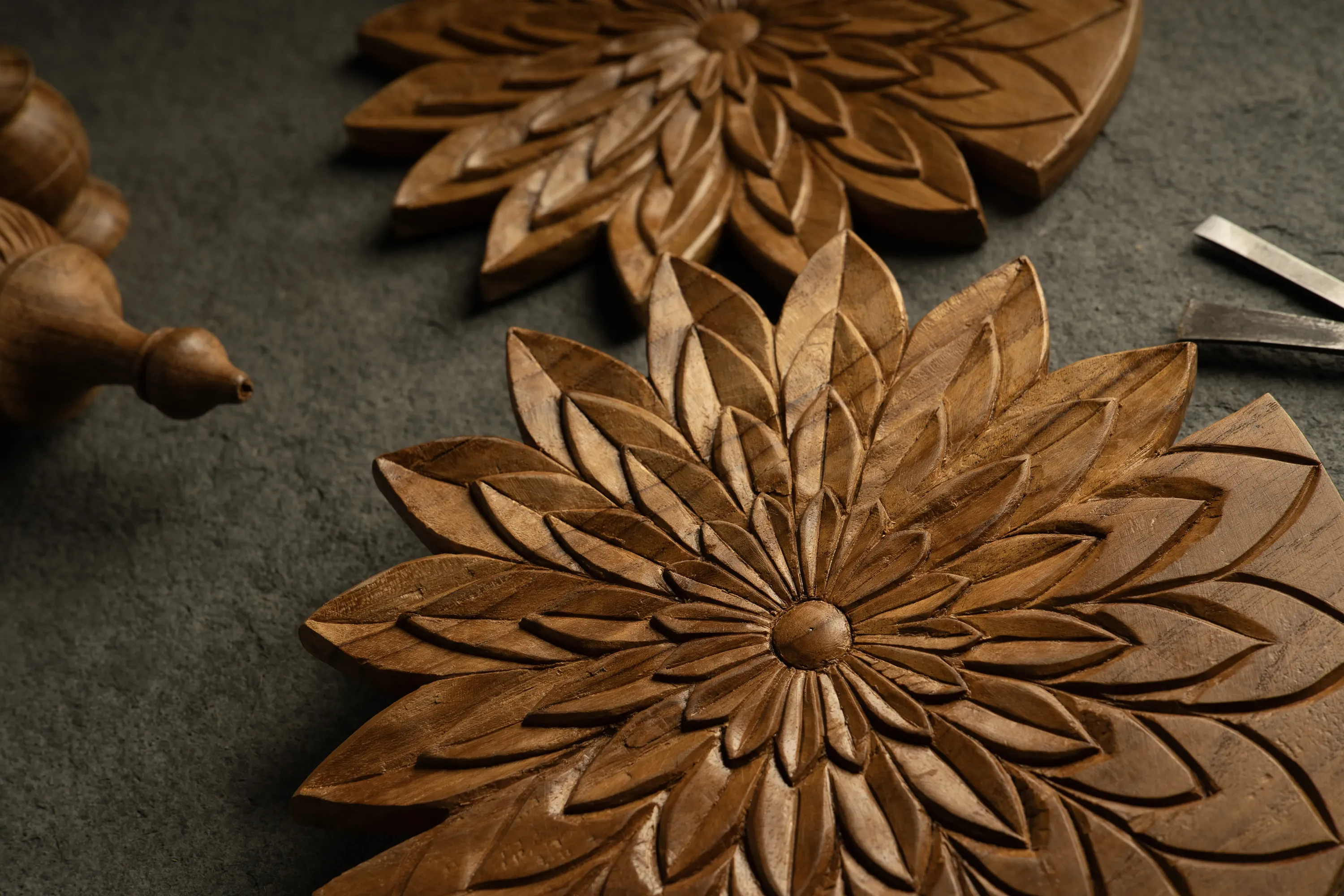 Twin Floral Medallions view 2